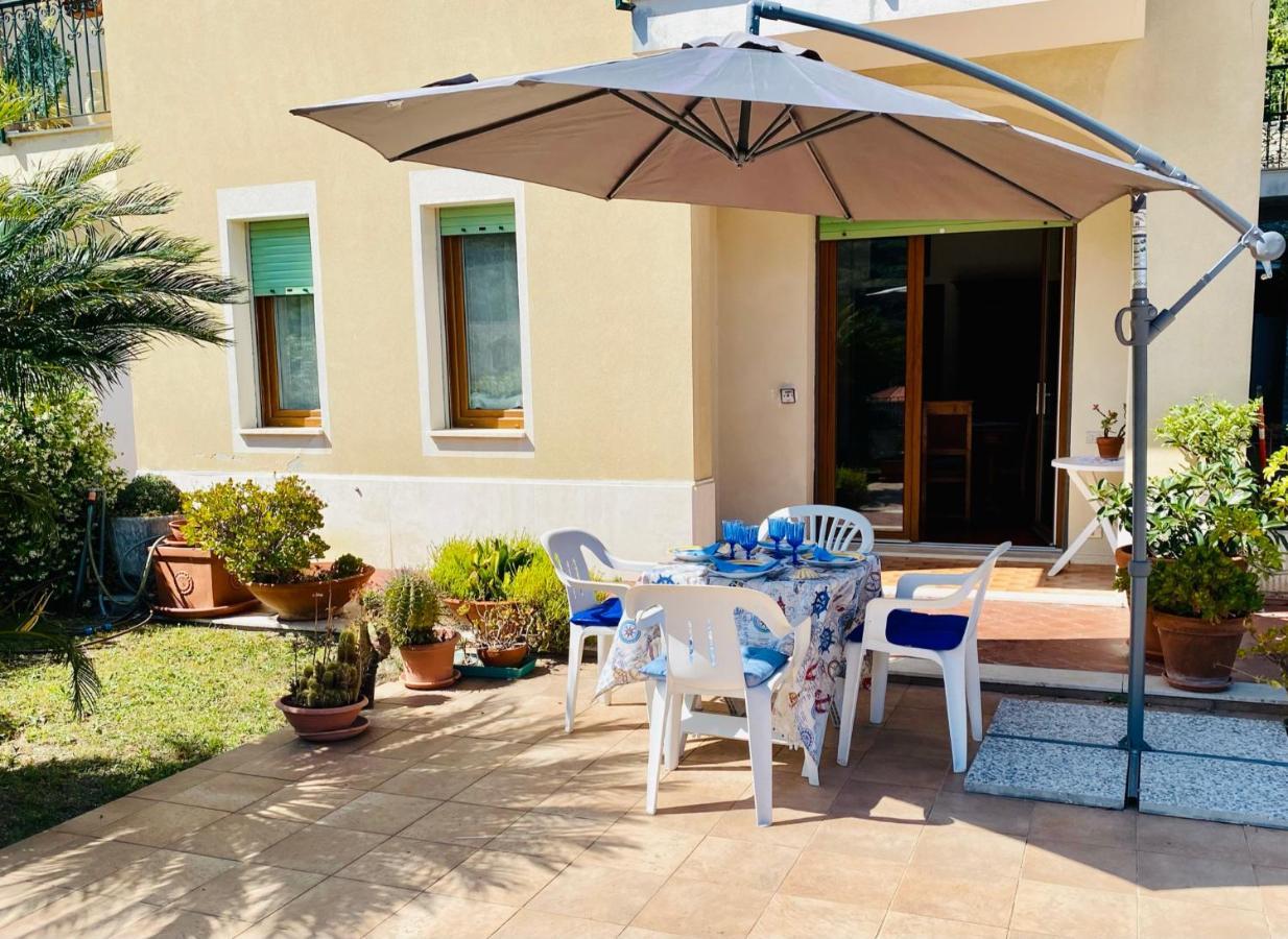 Apartamento La Terrazza Di Elico Finale Ligure Exterior foto
